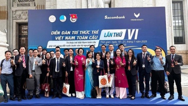 Vietnamese intellectuals realize innovation – Joining hands to build bridges
