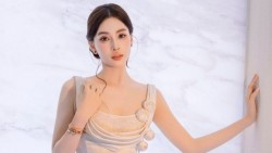 Sao Việt: Midu hạnh phúc bên ông xã, Tiểu Vy đẹp rạng ngời