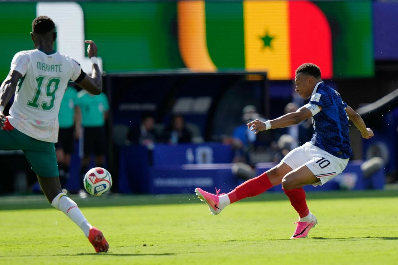 Bảng I World Cup 2026: Mbappe lập cú đúp lịch sử, Pháp đánh bại Senegal 3-1 trong ngày ra quân