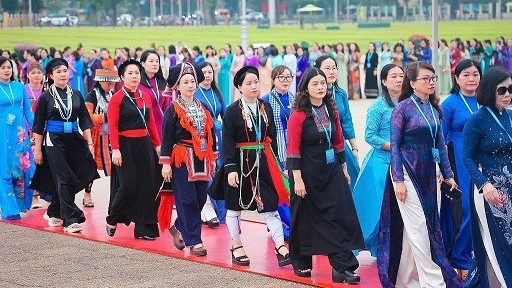 Đại hội Phụ nữ toàn quốc lần thứ XIV hoàn tất nội dung Phiên làm việc thứ nhất, bầu Đoàn Chủ tịch gồm 27 thành viên