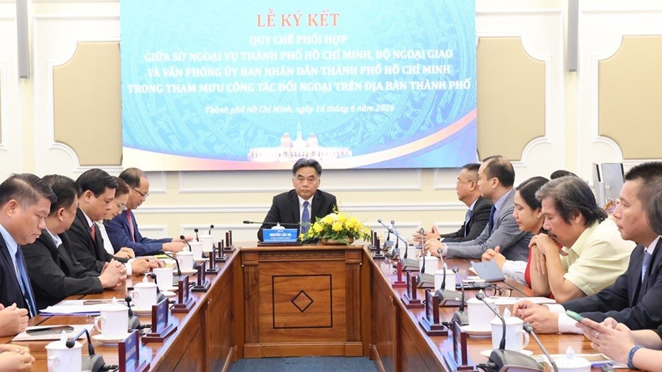 Ký kết Quy chế phối hợp giữa Sở Ngoại vụ, Bộ Ngoại giao và Văn phòng UBND TP. Hồ Chí Minh trong tham mưu công tác đối ngoại