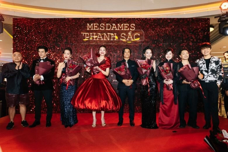 Ngắm dàn sao đổ bộ thảm đỏ