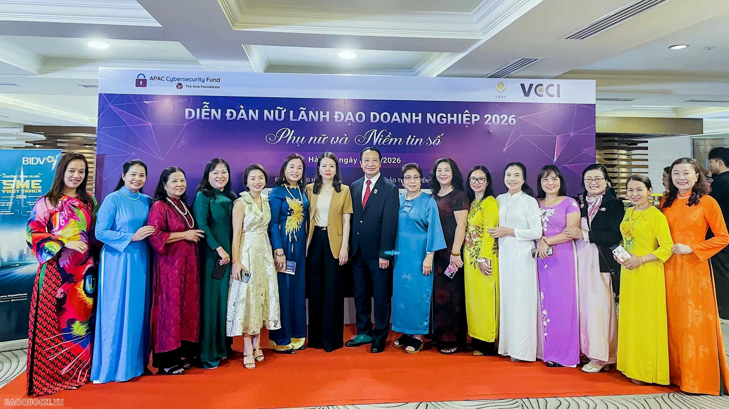 Bộ Ngoại giao đồng hành cùng nữ lãnh đạo doanh nghiệp trong chuyển đổi số và hội nhập quốc tế Bộ Ngoại giao đồng hành cùng nữ lãnh đạo doanh nghiệp trong chuyển đổi số và hội nhập quốc tế