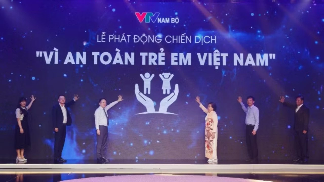 Bảo vệ trẻ em trong một thế giới đang thay đổi nhanh chóng Bảo vệ trẻ em trong một thế giới đang thay đổi nhanh chóng