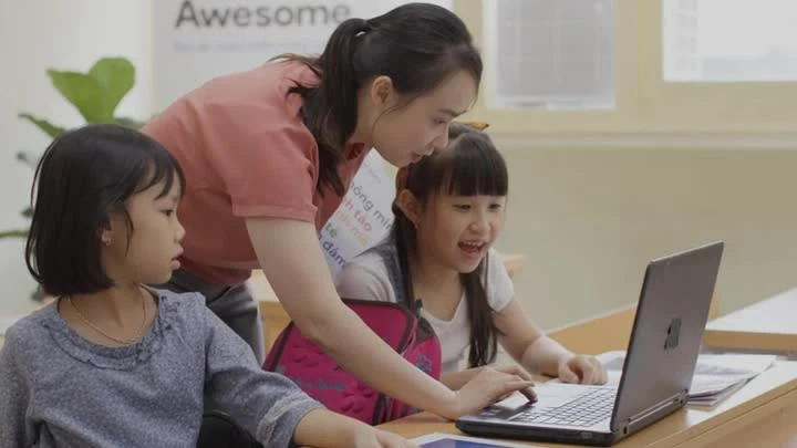 Bảo vệ trẻ em trong một thế giới đang thay đổi nhanh chóng Bảo vệ trẻ em trong một thế giới đang thay đổi nhanh chóng