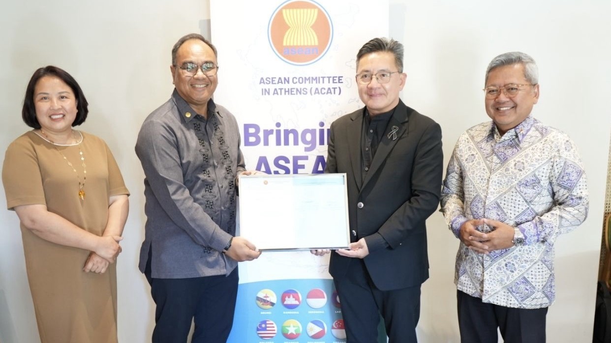 Đại sứ Việt Nam dự cuộc họp Ủy ban ASEAN tại Hy Lạp lần thứ 42 và lễ bàn giao chức Chủ tịch luân phiên