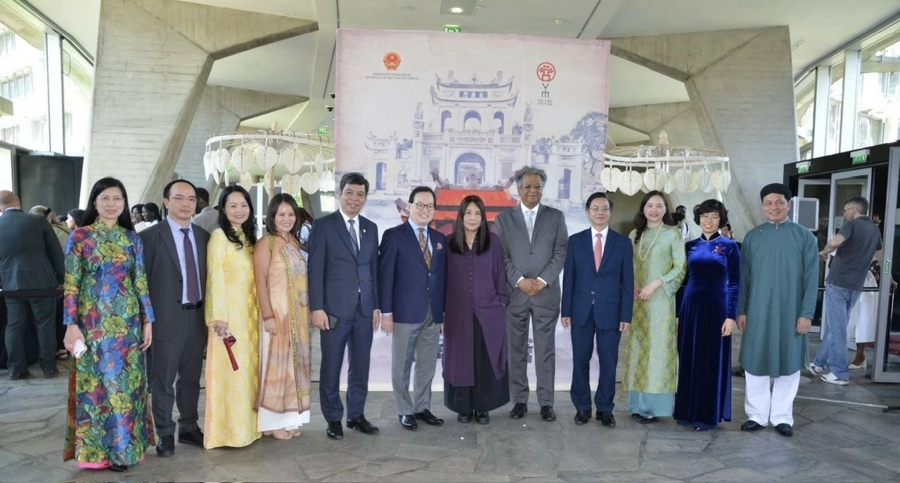 Lan tỏa giá trị Văn Miếu - Quốc Tử Giám và văn hóa, di sản Việt Nam tại trụ sở UNESCO Lan tỏa giá trị Văn Miếu - Quốc Tử Giám và văn hóa, di sản Việt Nam tại trụ sở UNESCO