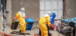 CHDC Congo chìm trong khủng hoảng kép: Dịch Ebola lan rộng giữa làn đạn xung đột, LHQ phát đi cảnh báo nóng