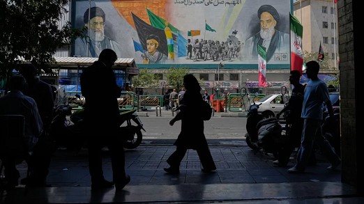 Sau cuộc chiến với Mỹ và Israel, nền kinh tế Iran được gì và mất gì?