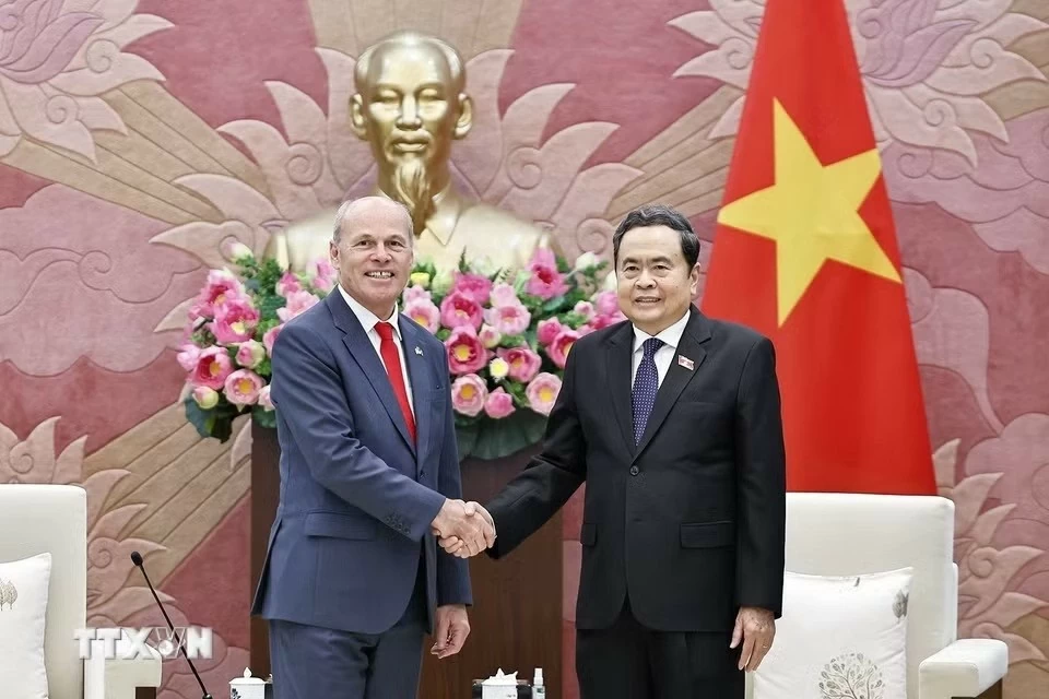 Chủ tịch Quốc hội Trần Thanh Mẫn tiếp Đại sứ Canada tại Việt Nam Chủ tịch Quốc hội Trần Thanh Mẫn tiếp Đại sứ Canada tại Việt Nam