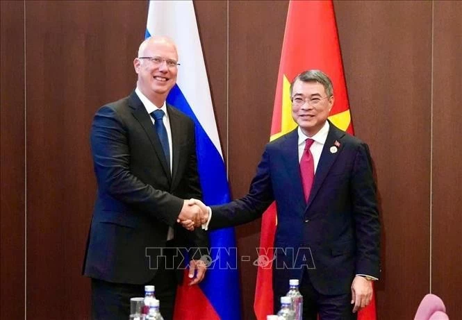 Thủ tướng Chính phủ Lê Minh Hưng tiếp Tổng Giám đốc Quỹ Đầu tư trực tiếp Nga Kirill Dmitriev Thủ tướng Chính phủ Lê Minh Hưng tiếp Tổng Giám đốc Quỹ Đầu tư trực tiếp Nga Kirill Dmitriev