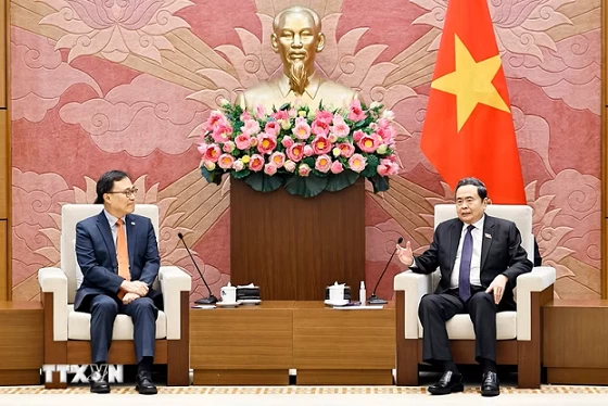 Chủ tịch Quốc hội Trần Thanh Mẫn tiếp Đại sứ Hàn Quốc tại Việt Nam Choi Young Sam