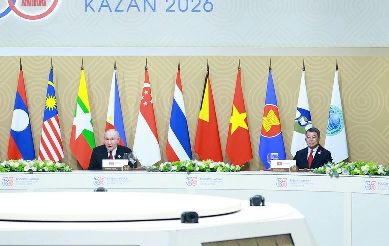 Thủ tướng Chính phủ Lê Minh Hưng tham dự Phiên ăn trưa làm việc do Tổng thống Nga Vladimir V. Putin chủ trì