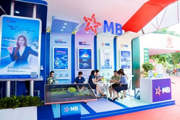 MB là một trong những ngân hàng dẫn đầu thị trường về quy mô dư nợ cho vay ngắn hạn đối với doanh nghiệp SME thuộc các ngành kinh tế trọng điểm. MB là một trong những ngân hàng dẫn đầu thị trường về quy mô dư nợ cho vay ngắn hạn đối với doanh nghiệp SME thuộc các ngành kinh tế trọng điểm.