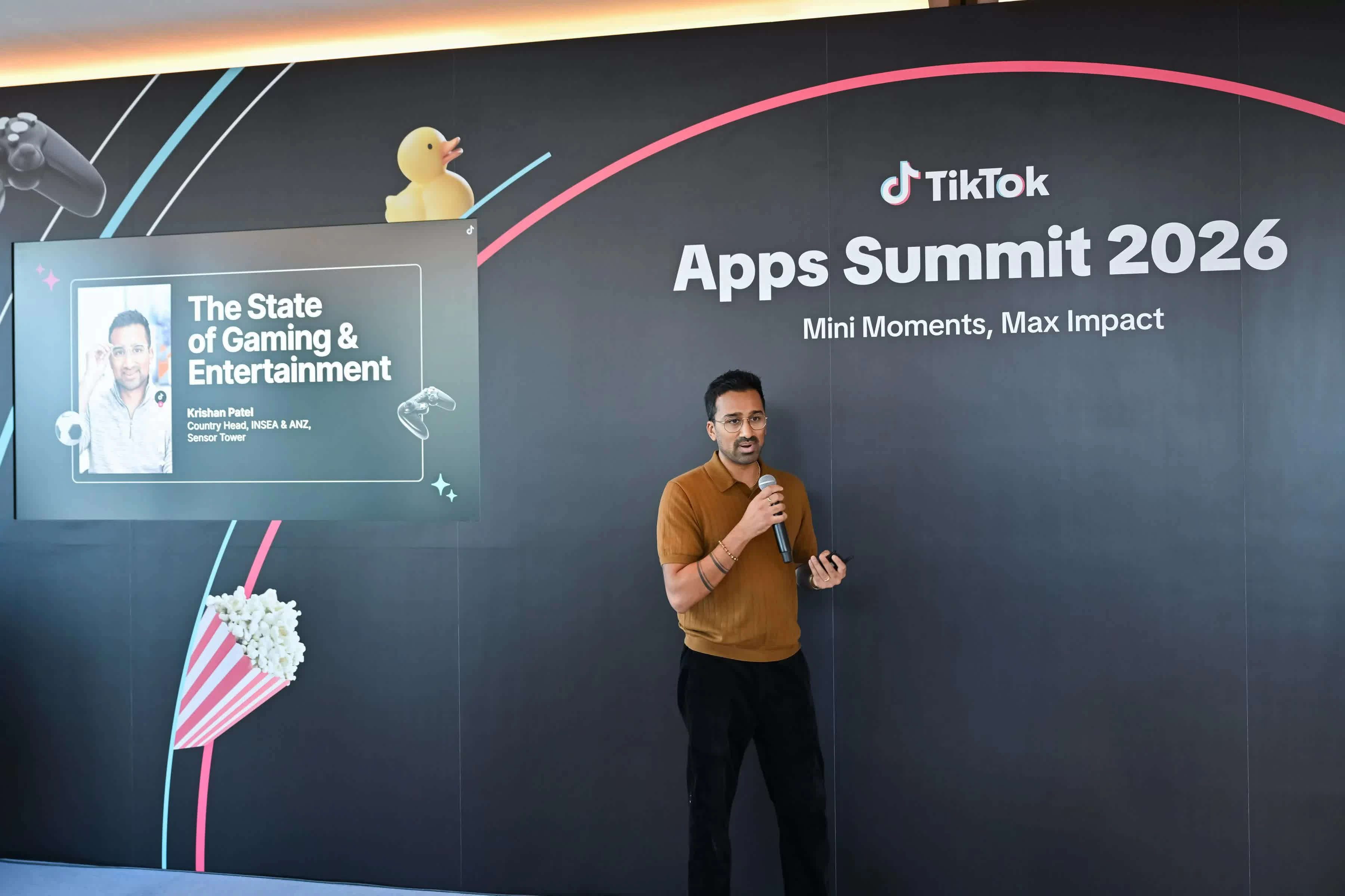 Ông Krishan Patel, Giám đốc Quốc gia khu vực Đông Nam Á, Ấn Độ và Úc - New Zealand tại Sensor Tower chia sẻ tại Apps Summit 2026. (Nguồn: TikTok) Ông Krishan Patel, Giám đốc Quốc gia khu vực Đông Nam Á, Ấn Độ và Úc - New Zealand tại Sensor Tower chia sẻ tại Apps Summit 2026. (Nguồn: TikTok)