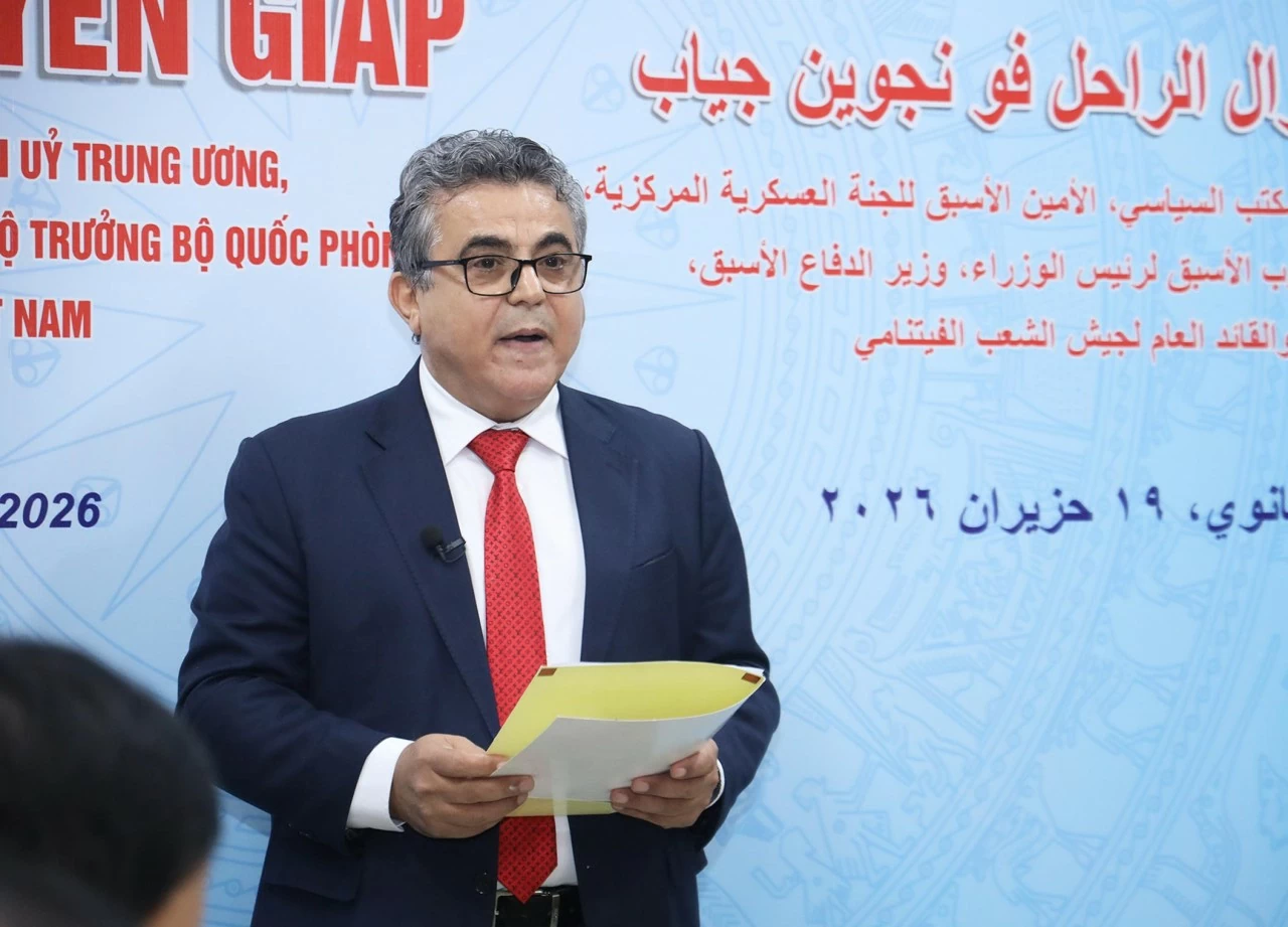 Đại sứ Saadi Salama phát biểu tại buổi lễ. (Ảnh: Thành Long) Đại sứ Saadi Salama phát biểu tại buổi lễ. (Ảnh: Thành Long)