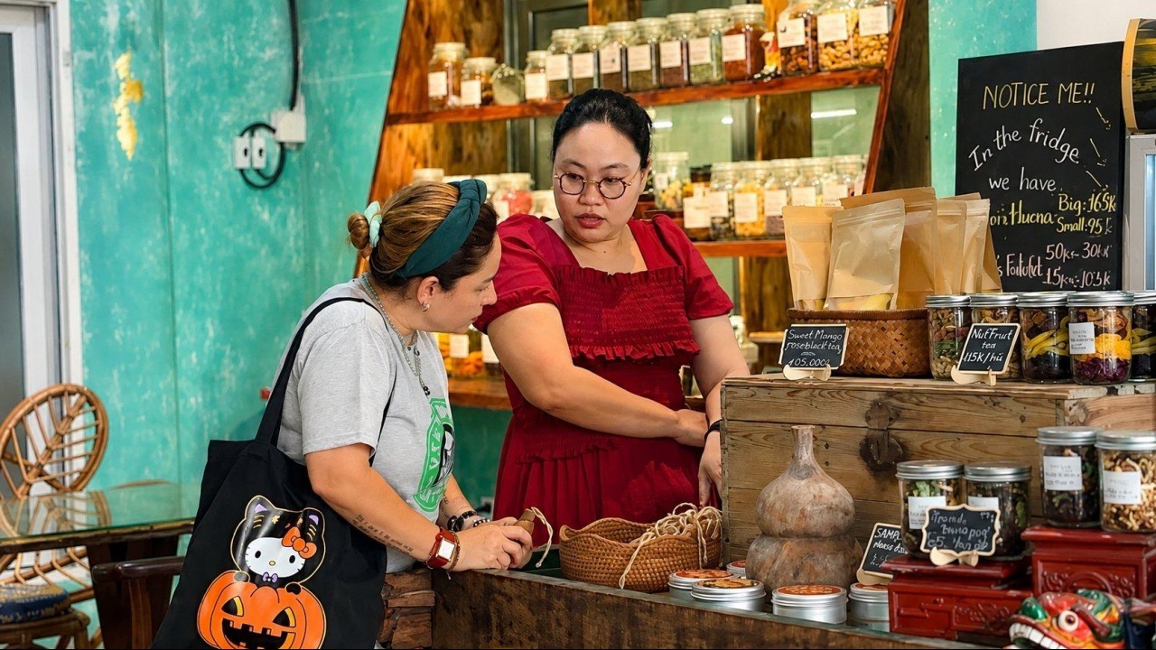 Mô hình tái nạp: Từ chai lọ cũ đến lối sống mới