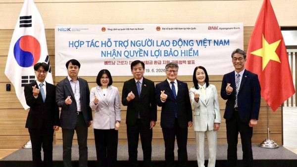 Việt Nam-Hàn Quốc phối hợp hỗ trợ hoàn trả bảo hiểm cho lao động Việt