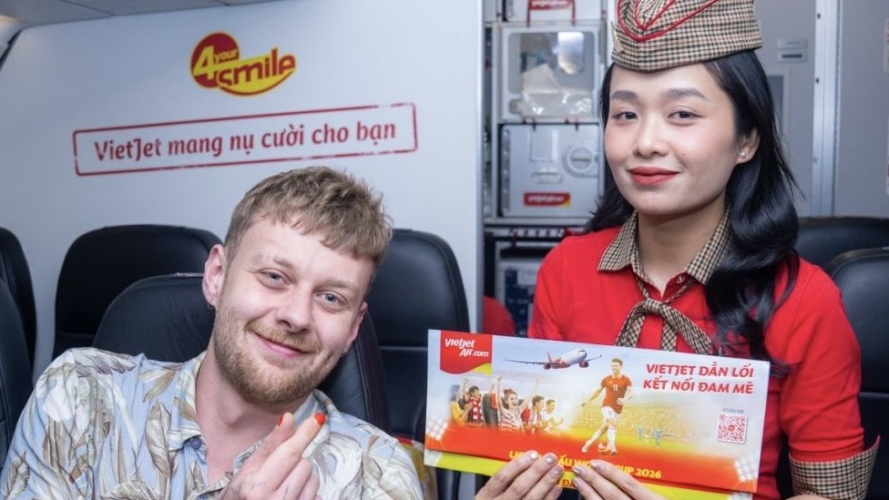 Bay cùng Vietjet, hoà mình vào mùa lễ hội bóng đá sôi động nhất hành tinh