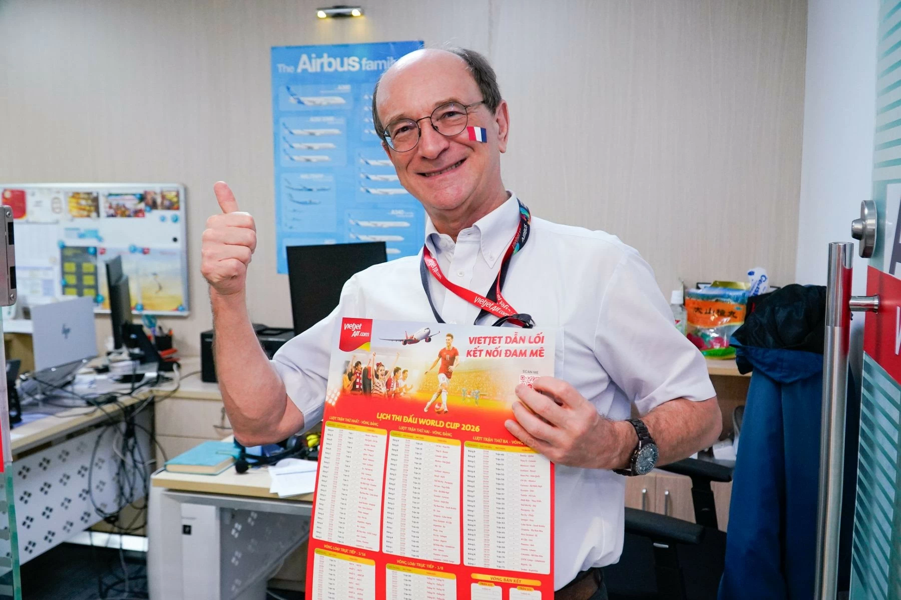Bay cùng Vietjet, hoà mình vào mùa lễ hội bóng đá sôi động nhất hành tinh