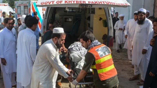 Đánh bom kép rung chuyển Pakistan, ít nhất 7 thiệt mạng