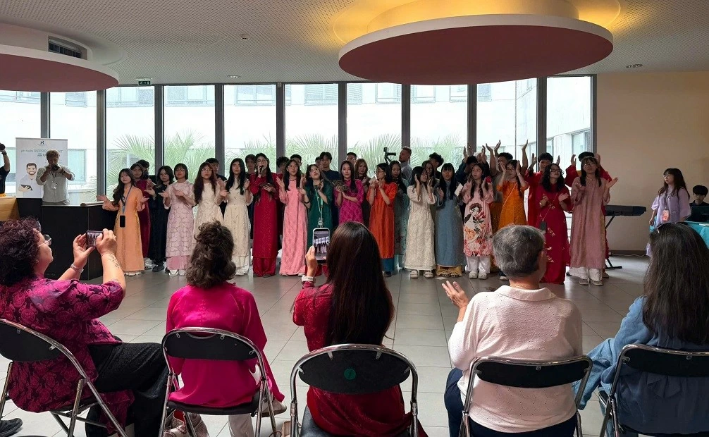 Festival Vietnam lần thứ IV diễn ra sôi động tại thành phố Lorient