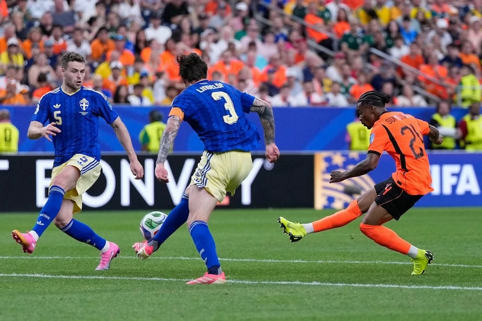 Kết quả bóng đá Bảng F World Cup 2026: Brobbey và Gakpo rực sáng trong màn trình diễn 5 sao của Cơn lốc màu da cam Kết quả bóng đá Bảng F World Cup 2026: Brobbey và Gakpo rực sáng trong màn trình diễn 5 sao của Cơn lốc màu da cam