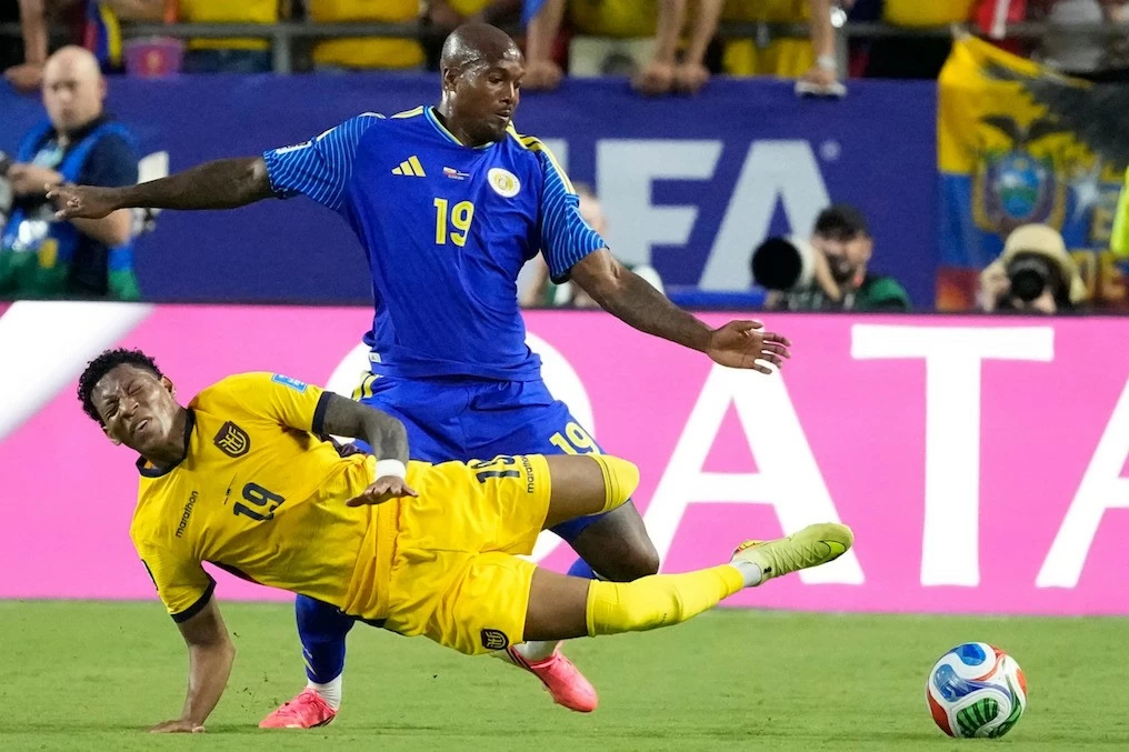 Kết quả bóng đá Bảng E World Cup 2026: Thủ thành Eloy Room lập kỷ lục với 15 pha cứu thua, Curaçao giành điểm số lịch sử trước Ecuador Kết quả bóng đá Bảng E World Cup 2026: Thủ thành Eloy Room lập kỷ lục với 15 pha cứu thua, Curaçao giành điểm số lịch sử trước Ecuador