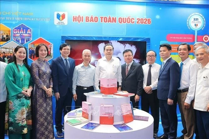 Chủ tịch Quốc hội Trần Thanh Mẫn với các đại biểu tại Hội Báo toàn quốc 2026. Ảnh: TTXVN Chủ tịch Quốc hội Trần Thanh Mẫn với các đại biểu tại Hội Báo toàn quốc 2026. Ảnh: TTXVN