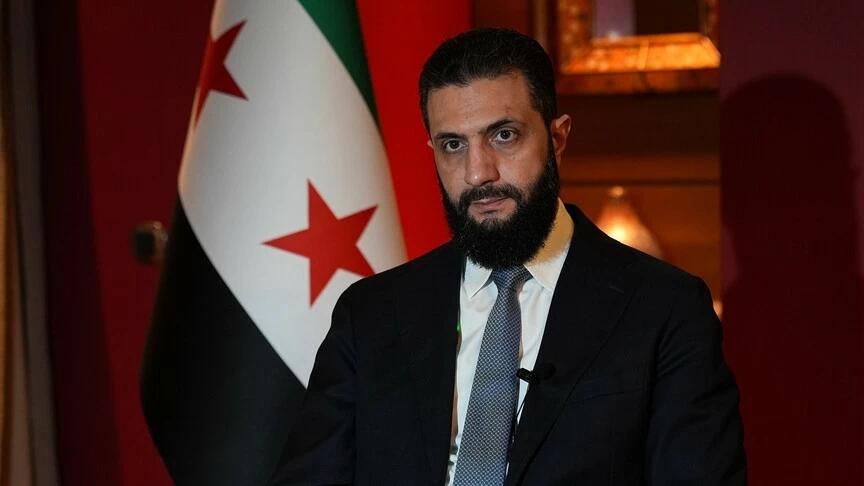 Tổng thống Syria Ahmad al-Sharaa phát biểu trong cuộc phỏng vấn tại Damascus ngày 21/6, nhấn mạnh Syria sẵn sàng đối thoại với Hezbollah nếu điều đó phục vụ lợi ích của Syria và Lebanon. (Nguồn: Anadolu)