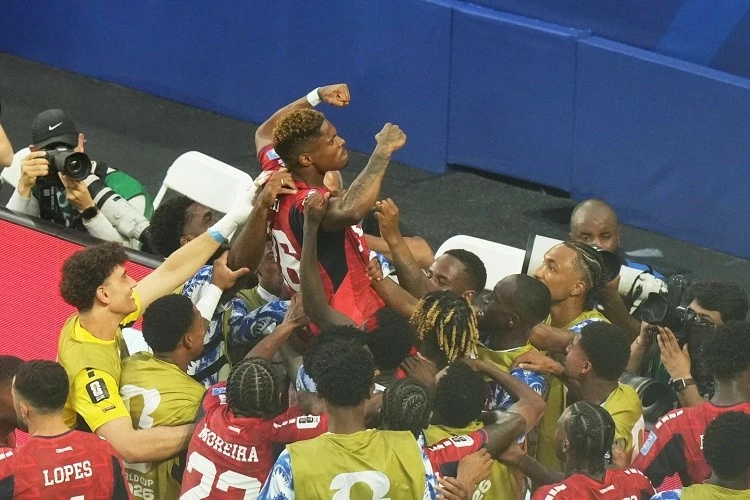 Kết quả bóng đá Bảng H World Cup 2026: Cape Verde 2-2 Uruguay - Cá mập xanh tiếp tục khuấy đảo World Cup, đứng trước cơ hội làm nên lịch sử Kết quả bóng đá Bảng H World Cup 2026: Cape Verde 2-2 Uruguay - Cá mập xanh tiếp tục khuấy đảo World Cup, đứng trước cơ hội làm nên lịch sử