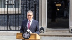 Thủ tướng Keir Starmer từ chức: Chính trường Anh bấp bênh, ai sẽ là ứng cử viên sáng giá?