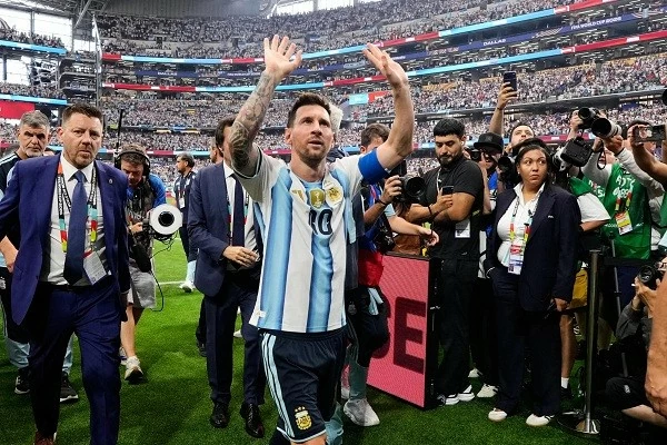 Không ngừng phá kỷ lục, Lionel Messi lập đỉnh vô tiền khoáng hậu tại World Cup, khẳng định vị thế cầu thủ vĩ đại nhất lịch sử Không ngừng phá kỷ lục, Lionel Messi lập đỉnh vô tiền khoáng hậu tại World Cup, khẳng định vị thế cầu thủ vĩ đại nhất lịch sử