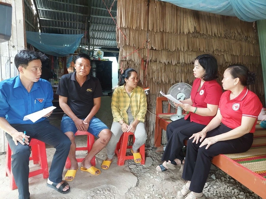 Chung tay mang nước sạch đến người dân vùng ven biển, xây dựng cộng đồng khỏe mạnh