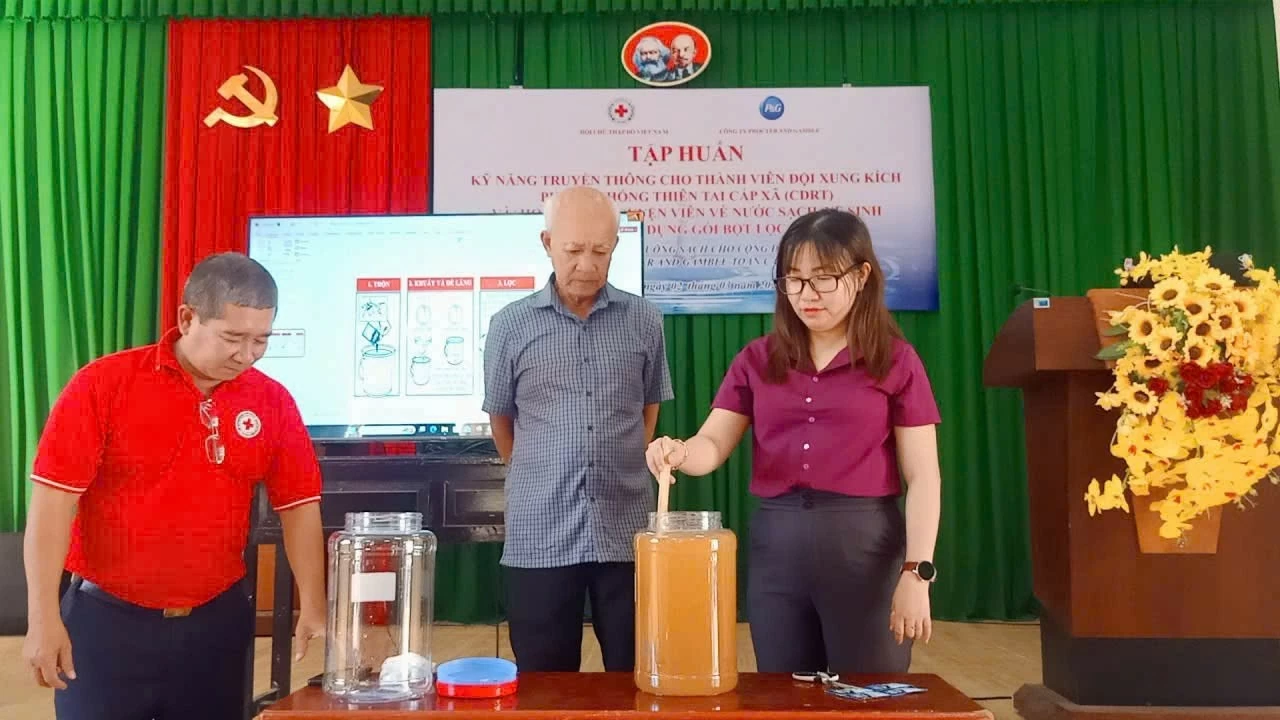 Chung tay mang nước sạch đến người dân vùng ven biển, xây dựng cộng đồng khỏe mạnh