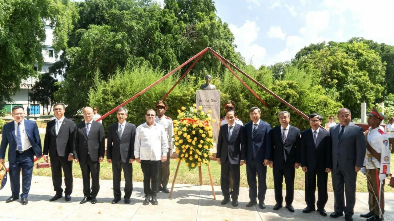 Đặc phái viên của Tổng Bí thư, Chủ tịch nước Tô Lâm thăm và làm việc tại Cuba