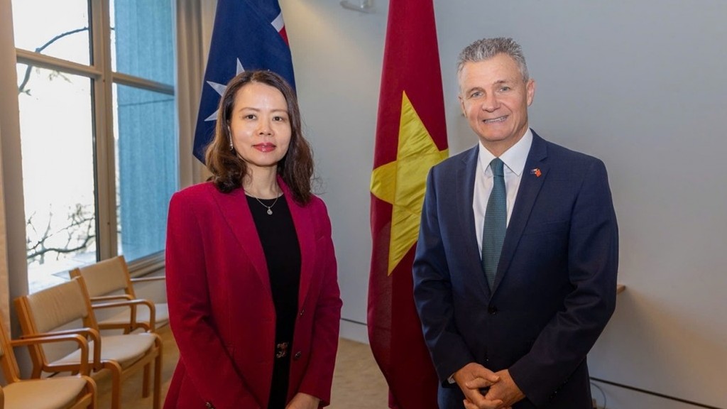 Thứ trưởng Ngoại giao Nguyễn Minh Hằng làm việc tại Australia