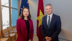 Thứ trưởng Ngoại giao Nguyễn Minh Hằng làm việc tại Australia