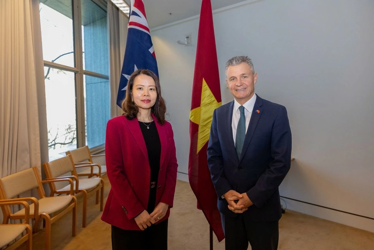 Thứ trưởng Ngoại giao Nguyễn Minh Hằng làm việc tại Australia
