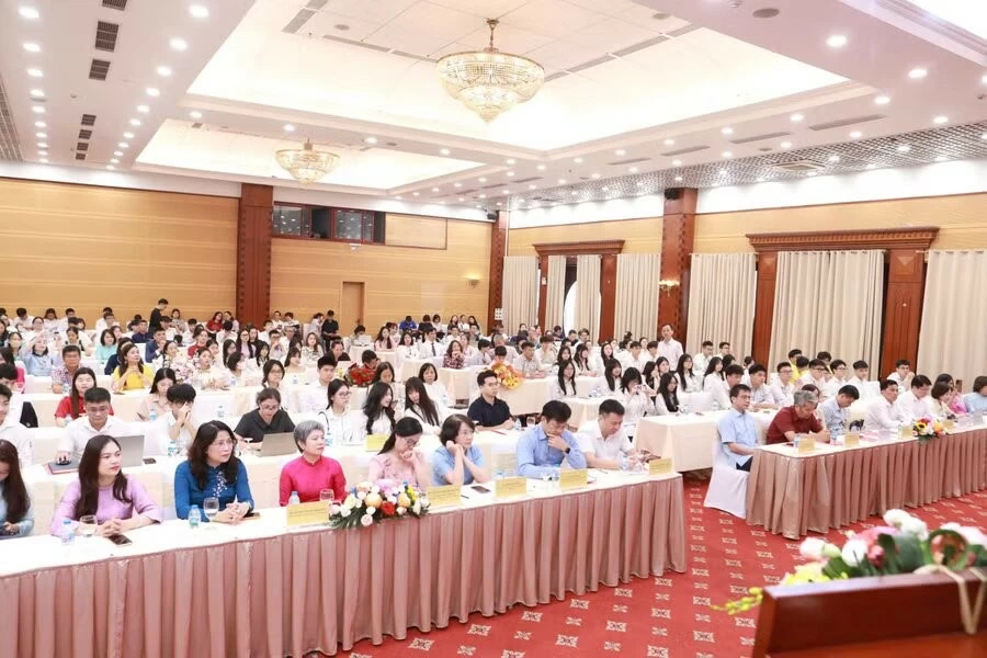 Trao giải Cuộc thi thiết kế bài giảng về Môi trường không khói thuốc lần thứ hai Trao giải Cuộc thi thiết kế bài giảng về Môi trường không khói thuốc lần thứ hai