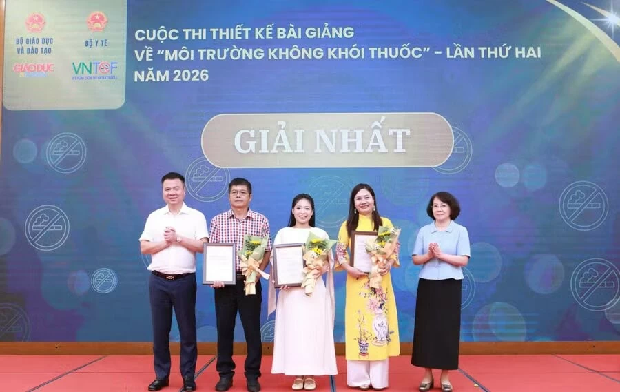 Trao giải Cuộc thi thiết kế bài giảng về Môi trường không khói thuốc lần thứ hai Trao giải Cuộc thi thiết kế bài giảng về Môi trường không khói thuốc lần thứ hai