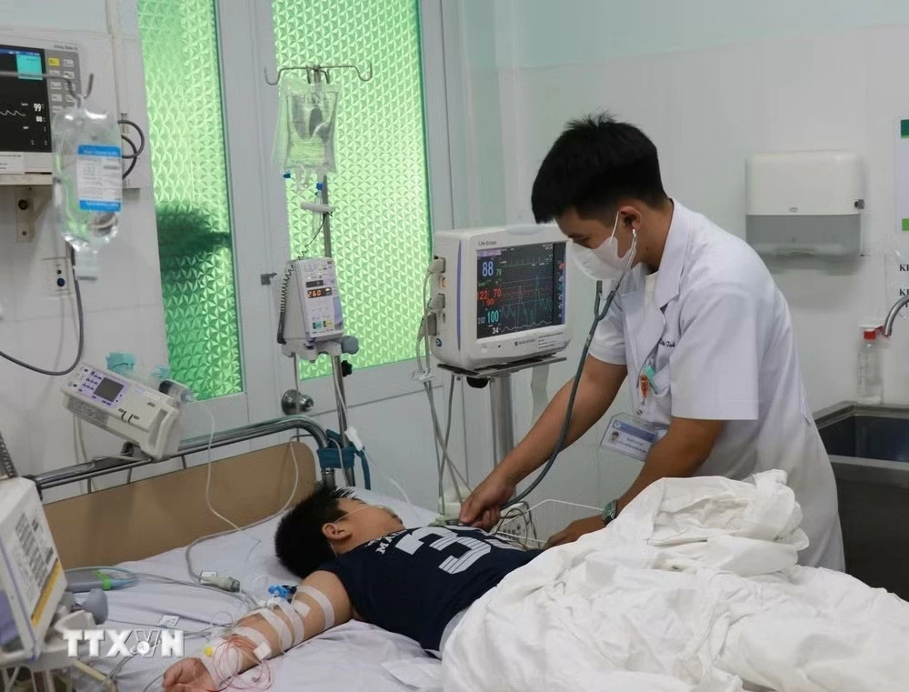 Nâng chất y tế tuyến cơ sở: Lấy người dân làm trung tâm phục vụ Nâng chất y tế tuyến cơ sở: Lấy người dân làm trung tâm phục vụ