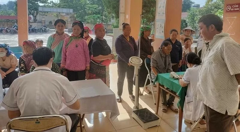 Nâng chất y tế tuyến cơ sở: Lấy người dân làm trung tâm phục vụ