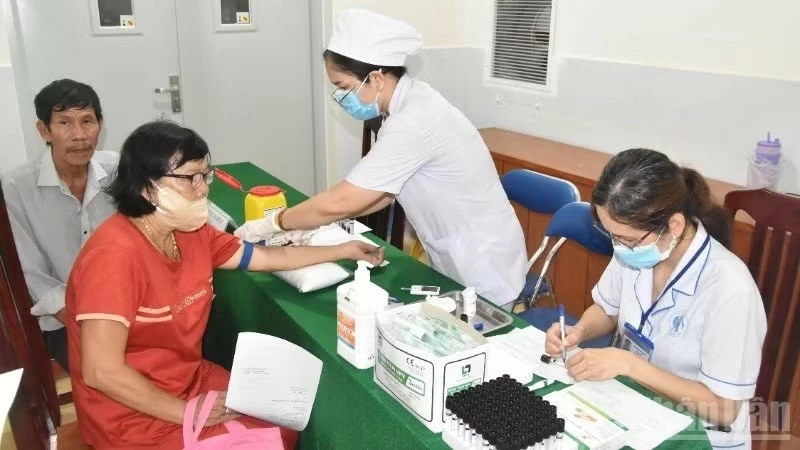 Nâng chất y tế tuyến cơ sở: Lấy người dân làm trung tâm phục vụ