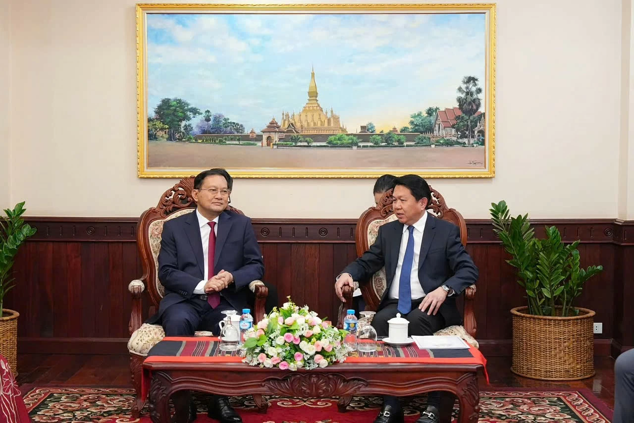 Tổng Lãnh sự Nguyễn Văn Dũng bắt đầu nhiệm kỳ công tác tại Savannakhet, tăng cường thúc đẩy quan hệ Việt Nam-Lào