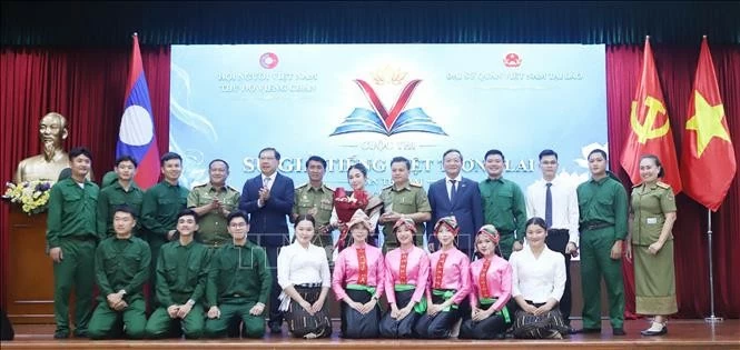 Sôi nổi Cuộc thi “Sứ giả tiếng Việt tương lai” lần thứ hai tại Lào Sôi nổi Cuộc thi Sứ giả tiếng Việt tương lai lần thứ hai tại Lào