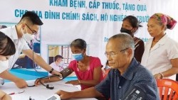 Thực hiện Nghị quyết số 72-NQ/TW: Đẩy mạnh khám sức khỏe định kỳ và sàng lọc miễn phí tại nhiều địa phương