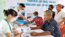 Thực hiện Nghị quyết số 72-NQ/TW: Đẩy mạnh khám sức khỏe định kỳ và sàng lọc miễn phí tại nhiều địa phương