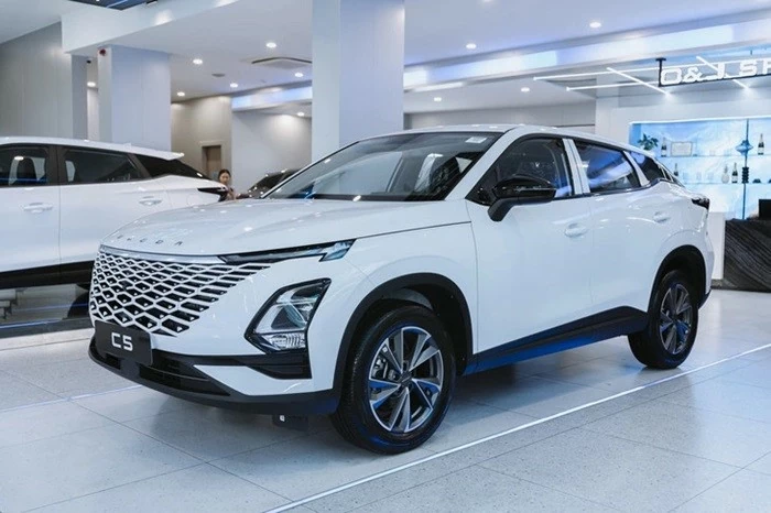 Omoda C5 là cái tên đang thu hút nhiều sự quan tâm trong phân khúc xe gầm cao nhờ thiết kế hiện đại cùng mức giá cạnh tranh.