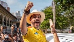 Colombia chính thức có Tổng thống mới sau cuộc bầu cử căng thẳng